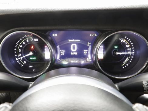 Used 2023 Jeep Wrangler Unlimited Sahara w/ Dual Top Group image 8