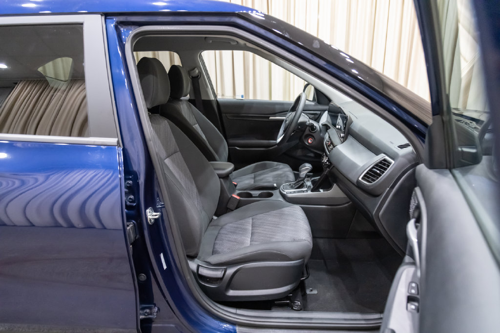 Used 2025 Kia Seltos LX AWD/4WD image 10