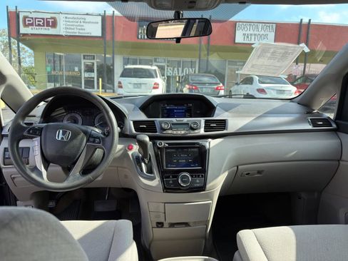 Used 2014 Honda Odyssey EX image 22