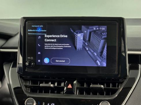 Used 2025 Toyota Corolla LE FWD image 19