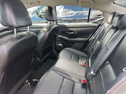 Used 2024 Nissan Sentra SR w/ SR Premium Package FWD image 10