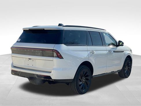 New 2025 Lincoln Navigator Reserve w/ Jet Appearance Package image 5