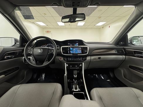 Used 2016 Honda Accord EX-L image 29