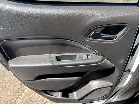 Used 2018 Chevrolet Colorado ZR2 w/ ZR2 Dusk Special Edition image 34