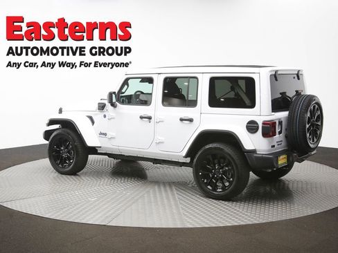 Used 2025 Jeep Wrangler Unlimited Sahara w/ Safety Group image 63