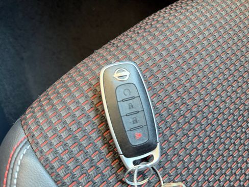 Used 2026 Nissan Kicks SR FWD image 23