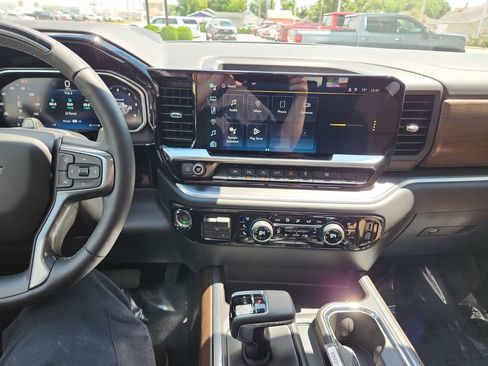 New 2026 Chevrolet Silverado 1500 High Country AWD/4WD image 20