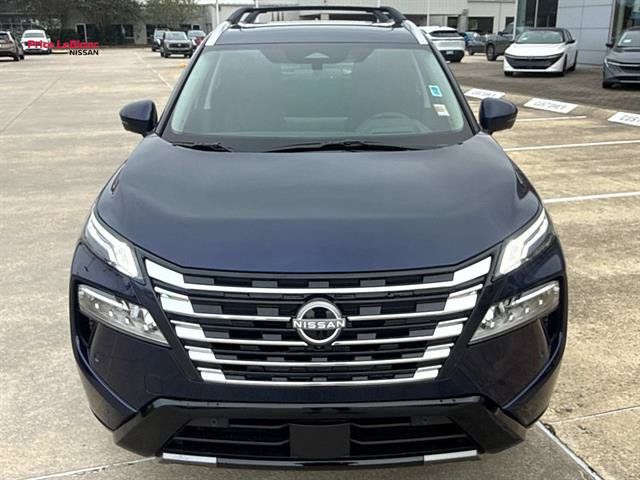Certified 2026 Nissan Rogue Platinum w/ Platinum Premium Package AWD/4WD image 2