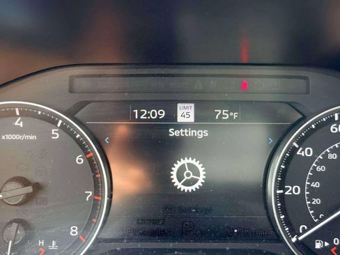 Used 2024 Mitsubishi Outlander SE AWD/4WD image 13