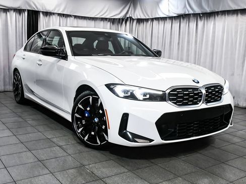 Used 2025 BMW M340i xDrive AWD/4WD image 3