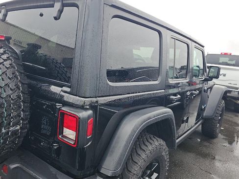 Used 2024 Jeep Wrangler Unlimited AWD/4WD image 4