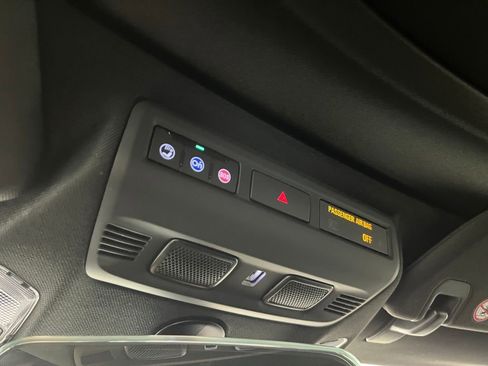 Used 2020 Chevrolet Corvette Stingray Coupe w/ Z51 Performance Package image 24