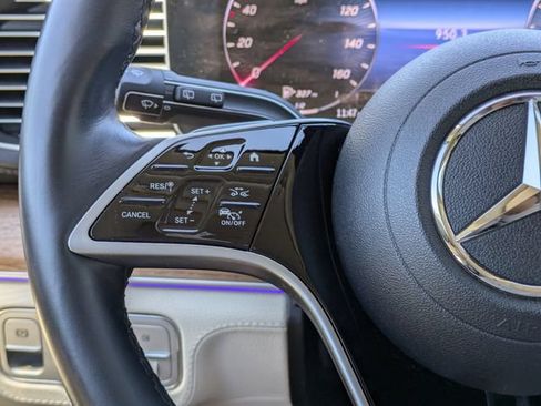 Used 2024 Mercedes-Benz GLE 350 4MATIC image 28