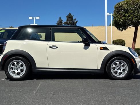Used 2013 MINI Cooper Hardtop FWD image 4