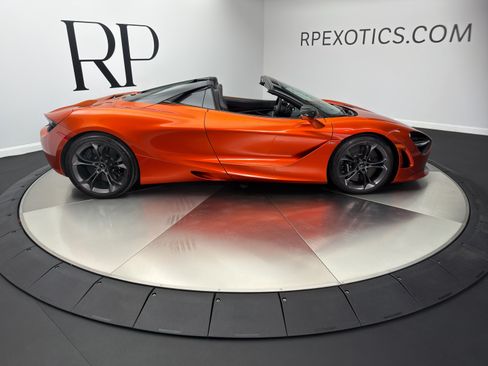 Used 2020 McLaren 720S Spider RWD image 9