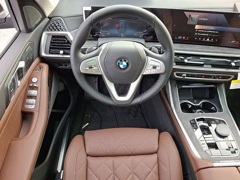 Certified 2026 BMW X7 xDrive40i AWD/4WD image 6
