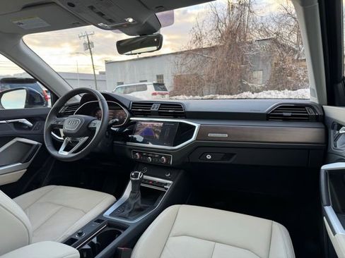 Certified 2025 Audi Q3 2.0T Premium w/ Convenience Package image 21