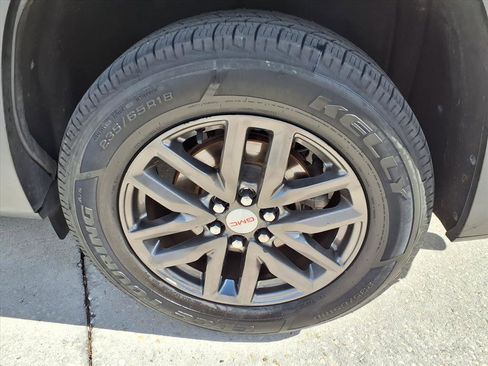 Used 2018 GMC Acadia SLT image 7