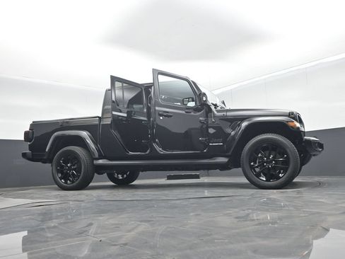 Used 2022 Jeep Gladiator Overland AWD/4WD image 77