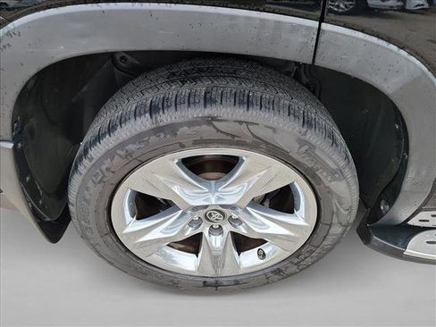 Used 2019 Toyota Highlander Limited image 11