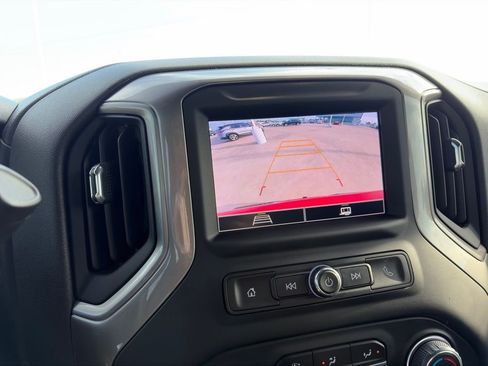 Used 2024 Chevrolet Silverado 1500 Custom image 25