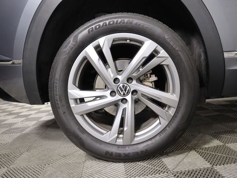 Used 2024 Volkswagen Atlas Cross Sport SEL R-Line image 33