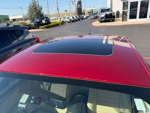 Used 2016 Ford Fusion SE w/ Equipment Group 502A FWD image 7