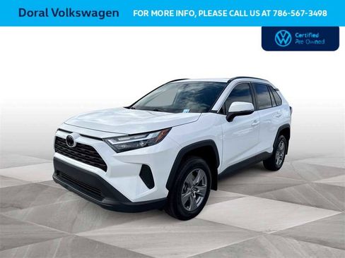 Used 2024 Toyota RAV4 XLE image 1