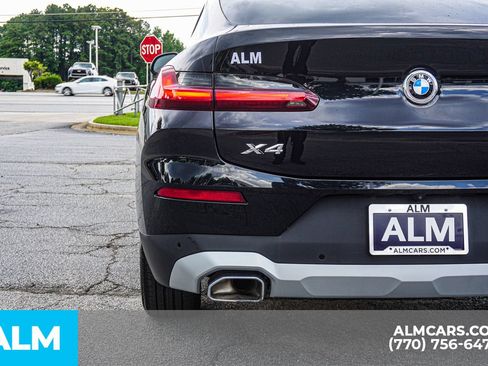 Used 2025 BMW X4 xDrive30i AWD/4WD image 16