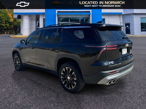 Used 2025 Chevrolet Traverse LT w/ Sun and Wheel Package AWD/4WD image 7