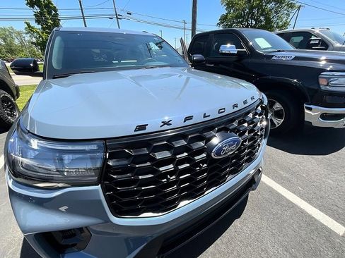 Used 2025 Ford Explorer ST w/ Sun And Sound Package AWD/4WD image 49