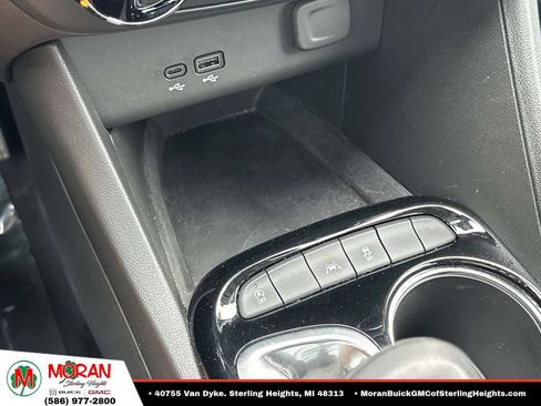 Certified 2024 Buick Encore GX Preferred FWD image 27