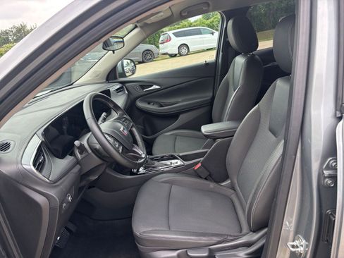 Used 2025 Buick Encore GX Preferred FWD image 25