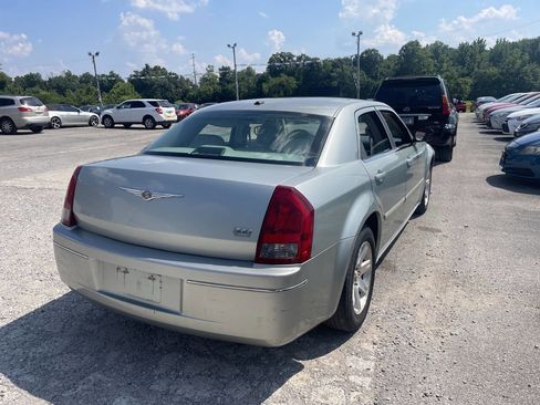 Used 2006 Chrysler 300 Touring w/ Sound Group image 6