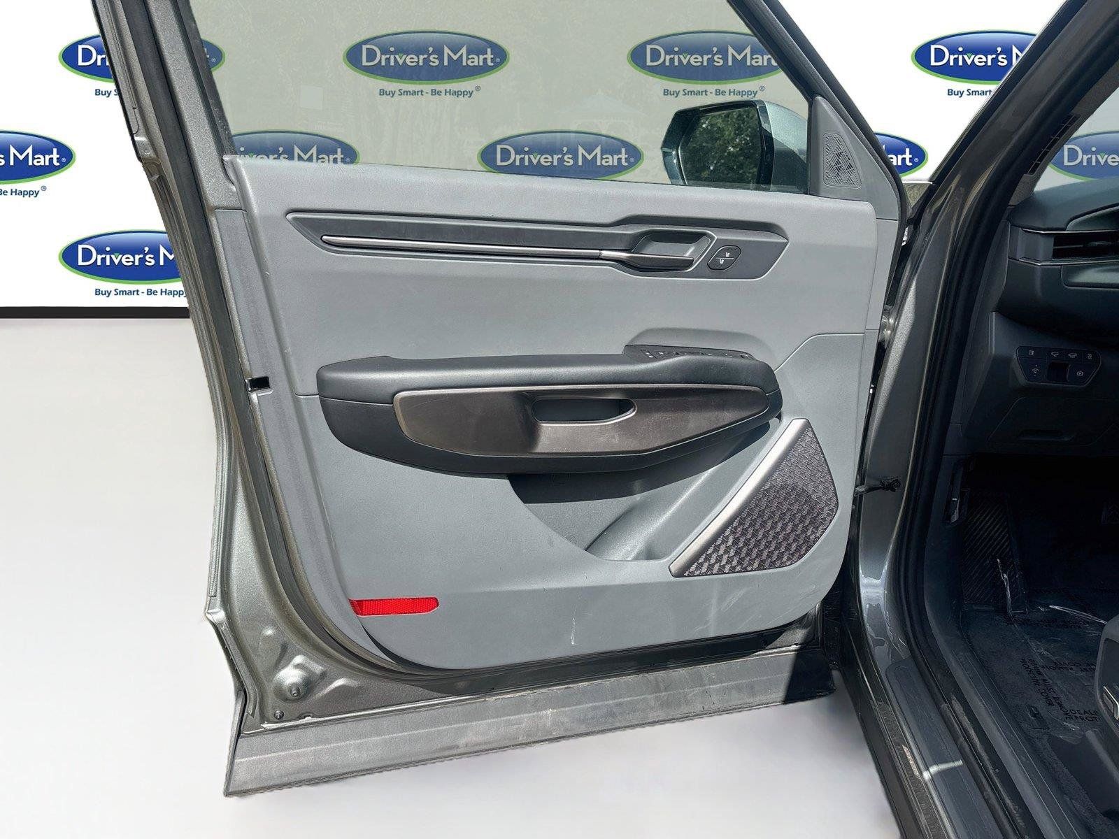 Used 2024 Kia EV9 Light Long Range RWD image 18
