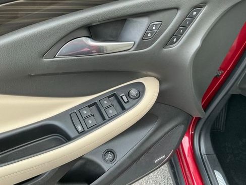 Used 2020 Buick Envision Premium image 13