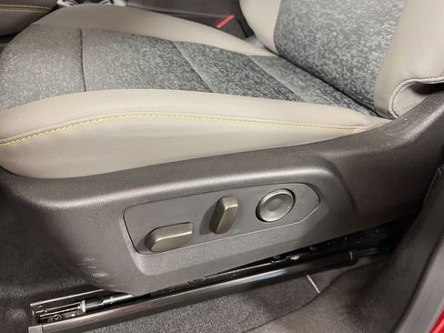 Certified 2024 Chevrolet Colorado ZR2 w/ Technology Package image 29