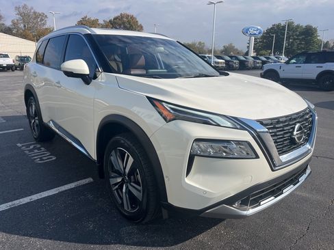 Used 2021 Nissan Rogue Platinum image 7