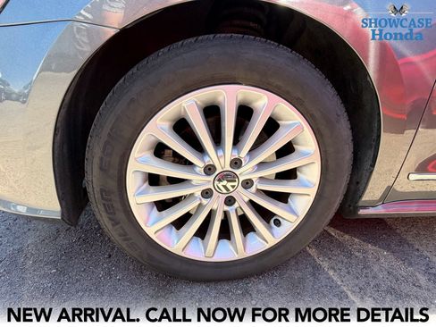 Used 2016 Volkswagen Passat 1.8T SE FWD image 7