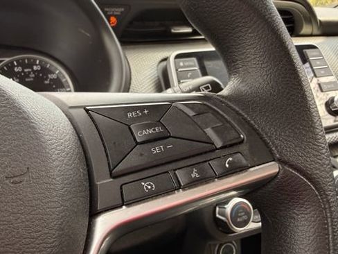 Used 2020 Nissan Kicks SV image 21