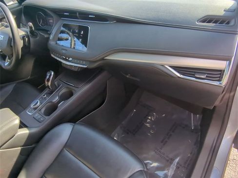 Certified 2023 Cadillac XT4 Premium Luxury image 27