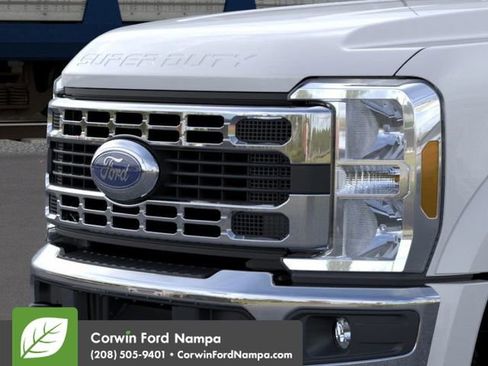 New 2026 Ford F450 XLT image 17