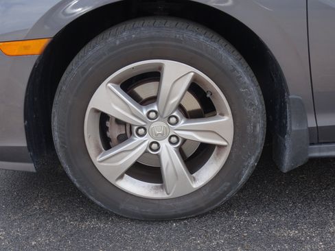 Used 2018 Honda Odyssey EX-L image 10