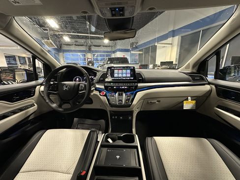 New 2026 Honda Odyssey Elite image 24