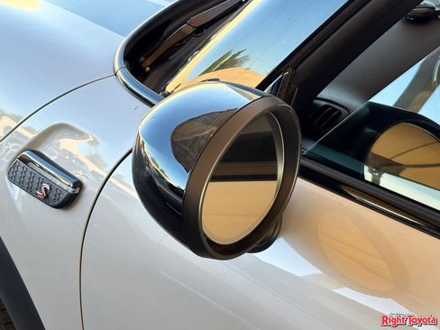 Used 2022 MINI Cooper S w/ Premium Package FWD image 9
