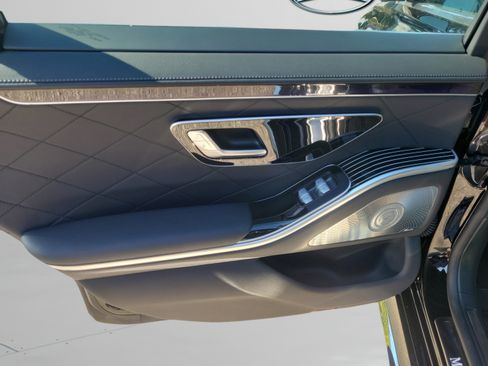 Used 2025 Mercedes-Benz S 580 4MATIC Sedan image 10