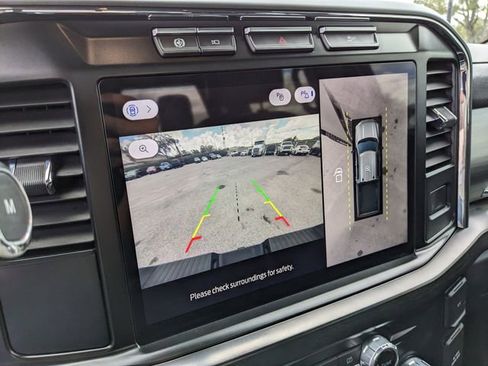 Used 2023 Ford F250 Lariat w/ Chrome Package image 28