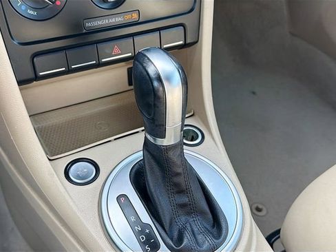 Used 2014 Volkswagen Beetle 1.8T image 17