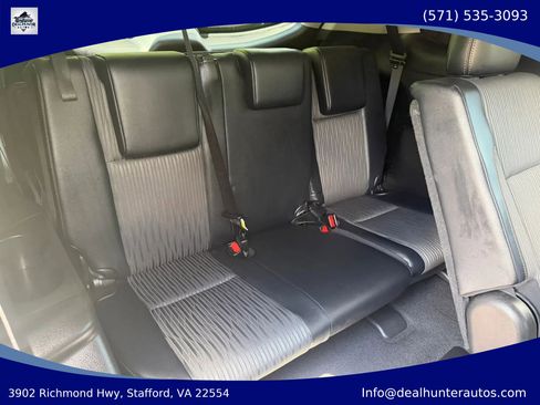 Used 2019 Toyota Highlander Plus AWD/4WD image 17