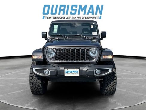 New 2025 Jeep Gladiator Sport AWD/4WD image 8